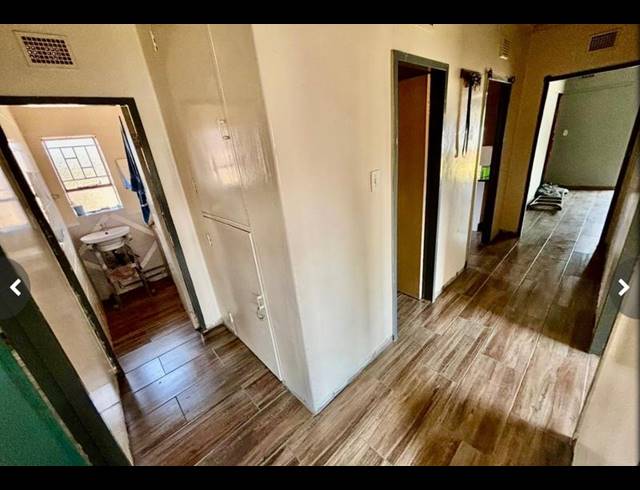 3 BEDROOM HOUSE FOR SALE IN VANDERBIJLPARK CE 2